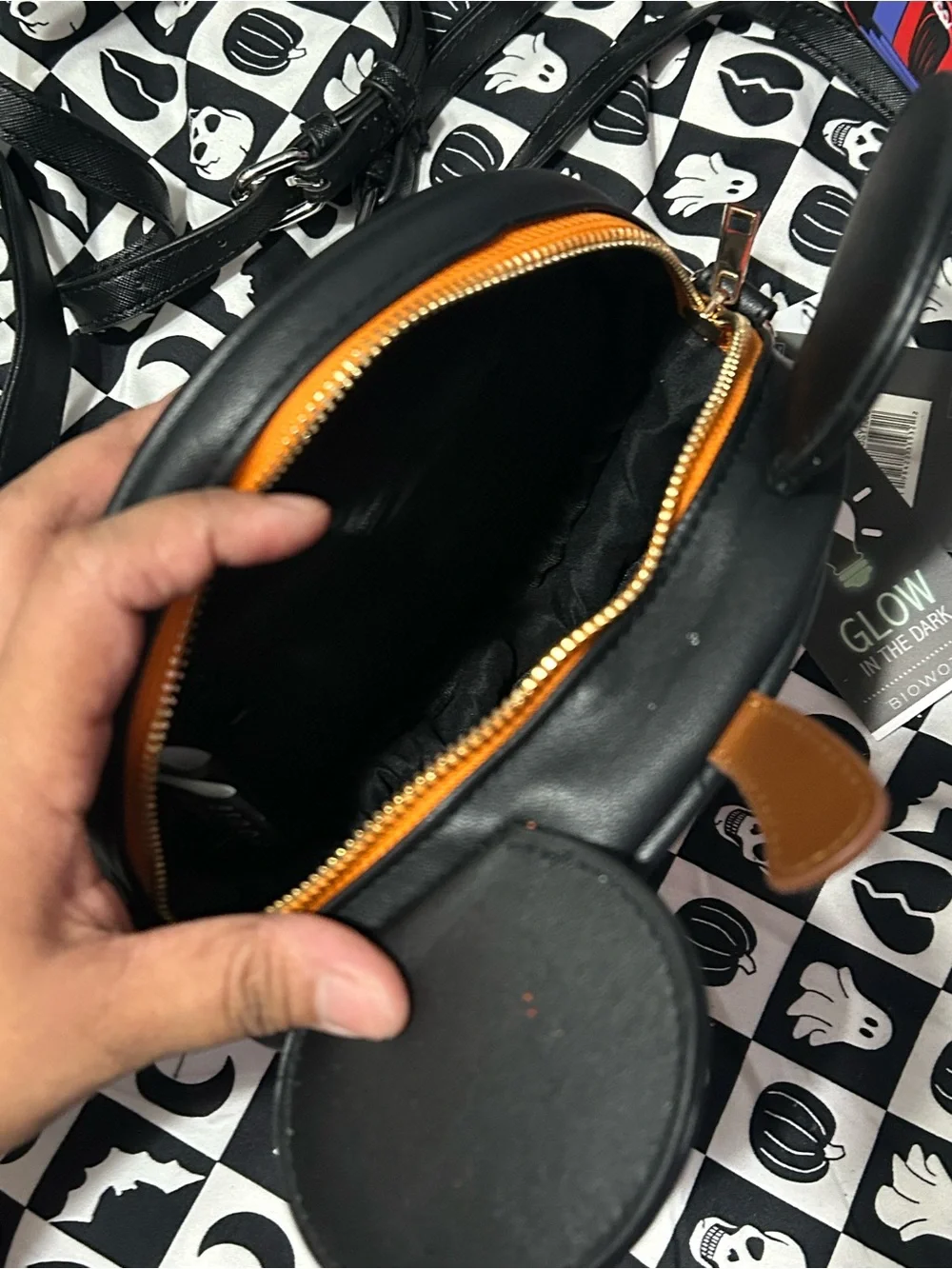 Glow in the dark Disney Halloween Mickey jack o lantern pump king handbag
